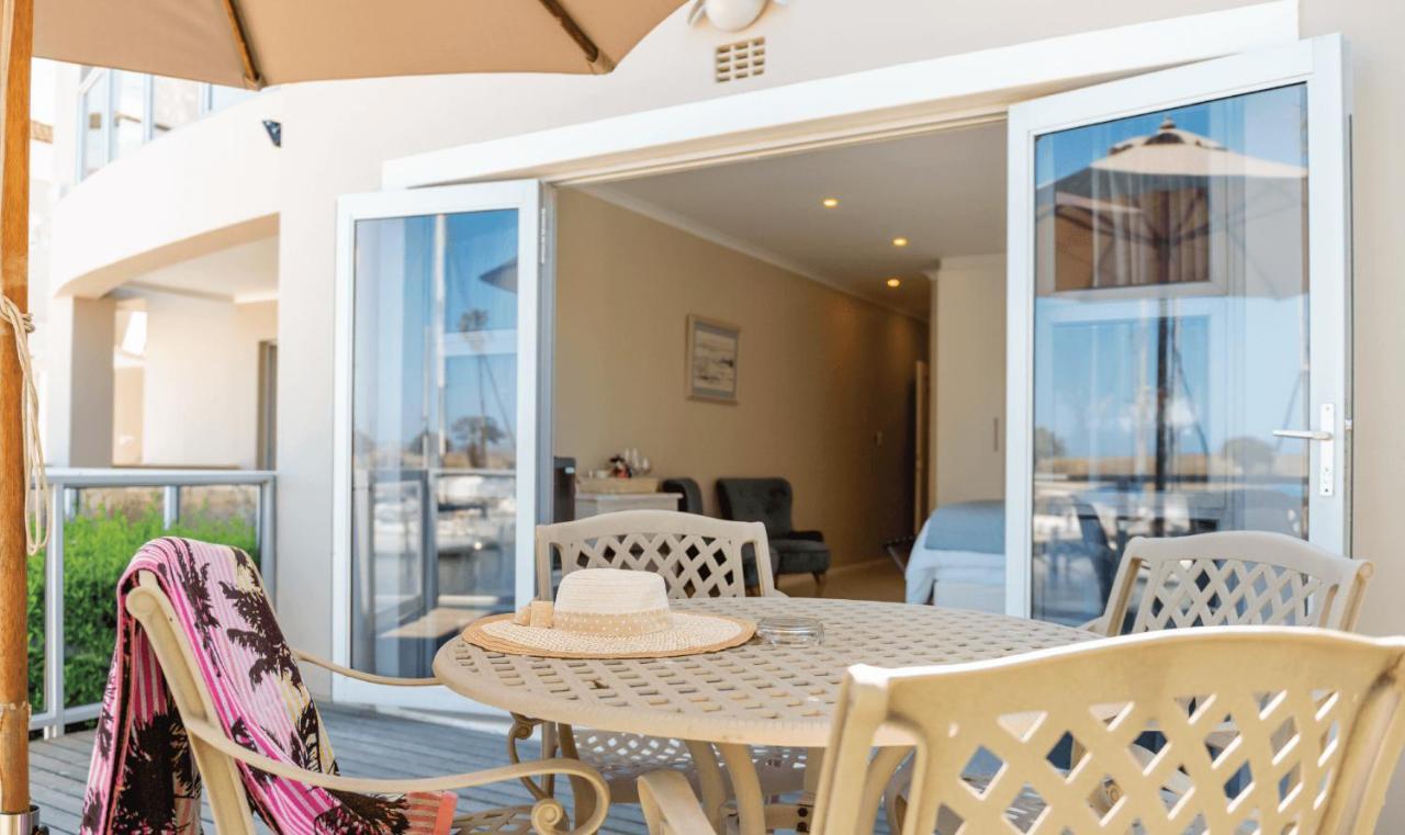 Russells On The Port Hotel Velddrif Exterior photo